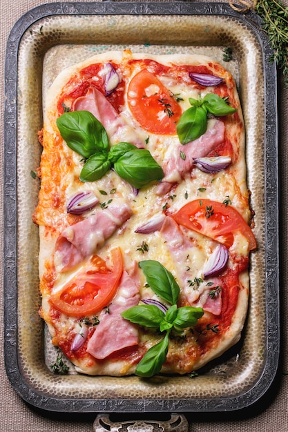 Zelfgemaakte pizza