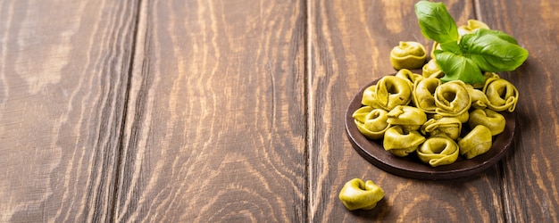 Zelfgemaakte Tortellini met spinazie, kaas en ricotta