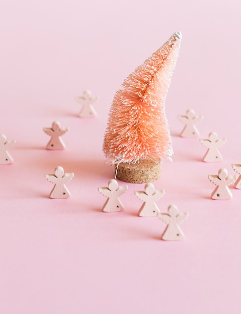 写真 無駄のないクリスマスツリー