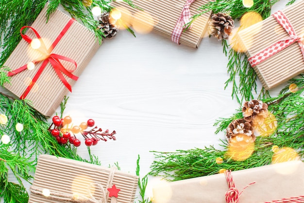 Zero waste kerstgeschenkdozen Handgemaakte geschenken met natuurlijke kerstversieringen