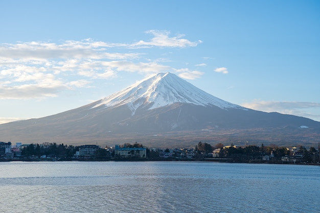 Zet Fuji op, de hoogste berg van Japan.