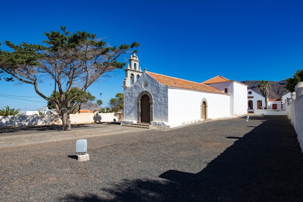 zijaanzicht van de kerk van la Ampuyenta, Fuerteventura