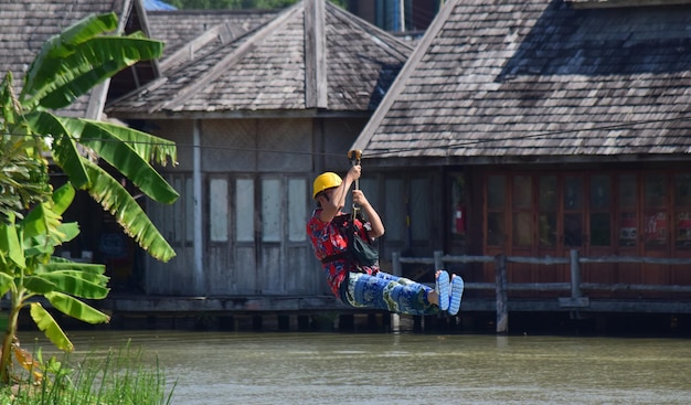 Zipline springtouw klim toekomst