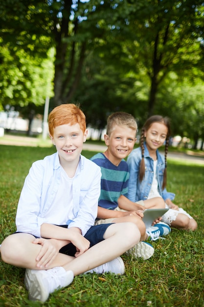 Zitten in het park