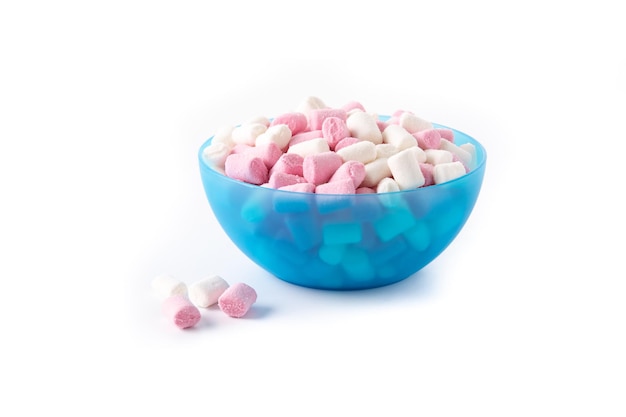 Zoete marshmallows topping geïsoleerd op witte achtergrond