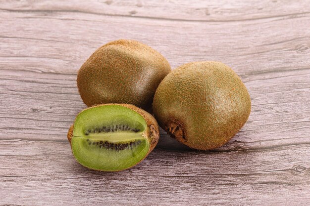 Zoete rijpe en sappige kiwi's