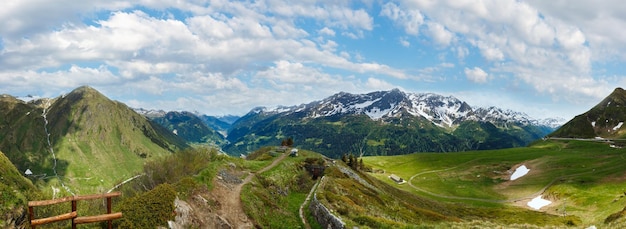 Zomer Alpen panorama vanaf de pas Passo del San Gottardo Zwitserland