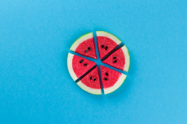 Foto zomer concept gemaakt met watermeloen fruit plakjes