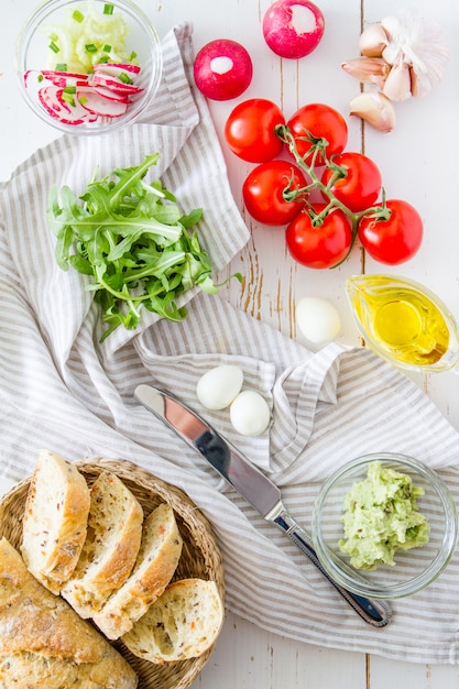 Zomer sandwich en ingrediënten