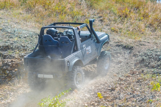 Zomer UTV ATV offroad stoffig rijden