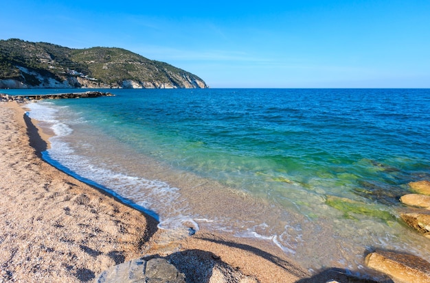 Zomer zee strand Contrada Mattinatella Gargano schiereiland in Puglia Italië
