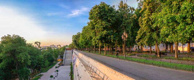 Zomerochtend op odessa boulevard