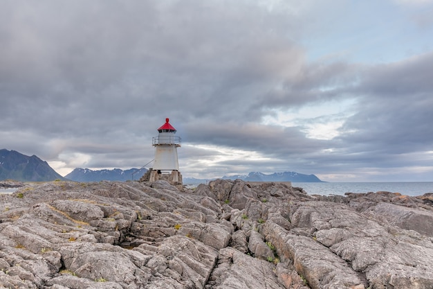 Zomerreizen in het mooie Noorwegen. Reisweekend, vakantie. Scandinavische landen