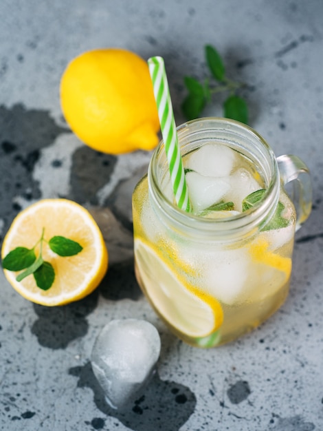 Zomerse verfrissende limonade