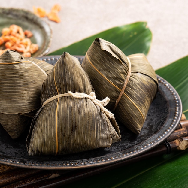 Пельмени Zongzi риса для еды фестиваля лодок-драконов Duanwu