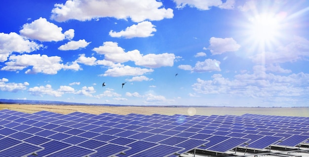 Zonnepaneel, fotovoltaïsche, alternatieve stroombron - concept van duurzame bronnen