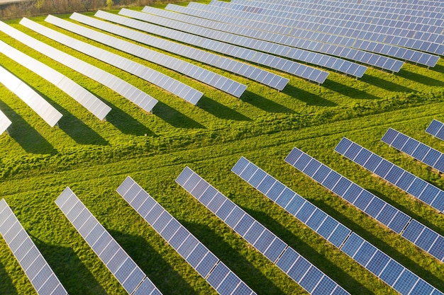 Zonnepanelen boerderij schone energie