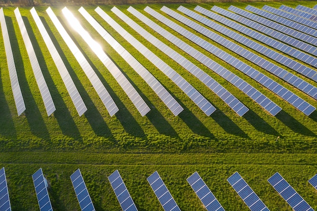 Zonnepanelen boerderij schone energie