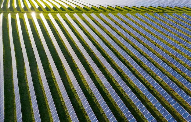 Zonnepanelen boerderij schone energie