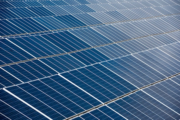 Zonnepanelen, fotovoltaïsche energie, zonne-energiecentrale, Bardenas, Murcia, Spanje