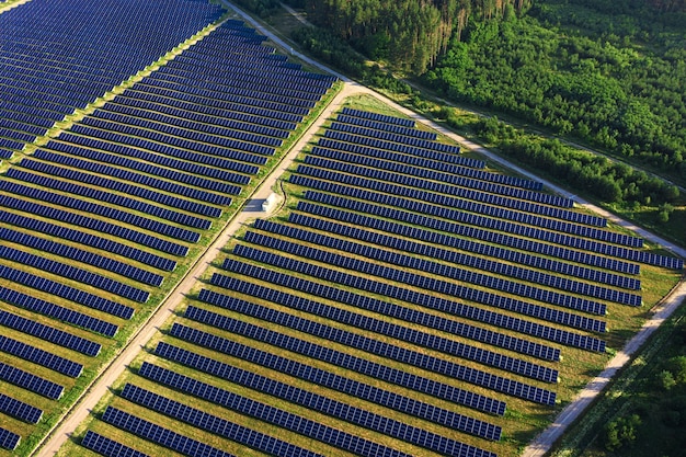 Zonnepanelen in luchtfoto