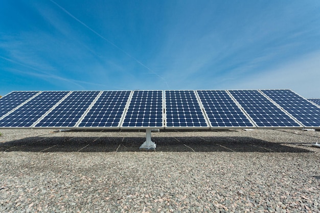 Zonnepanelen uitgelijnd werken