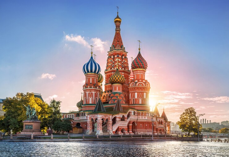 Zonnige herfstochtend in de St. Basil's Cathedral op het Rode Plein in Moskou