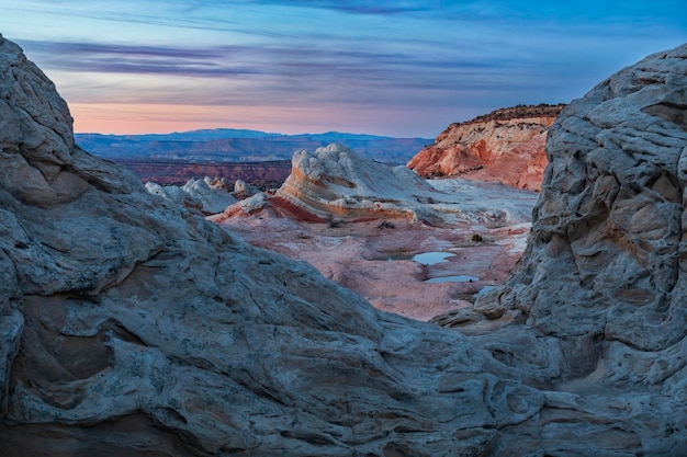 Foto zonsondergang bij white pocket in het vermillion cliffs national monument arizona