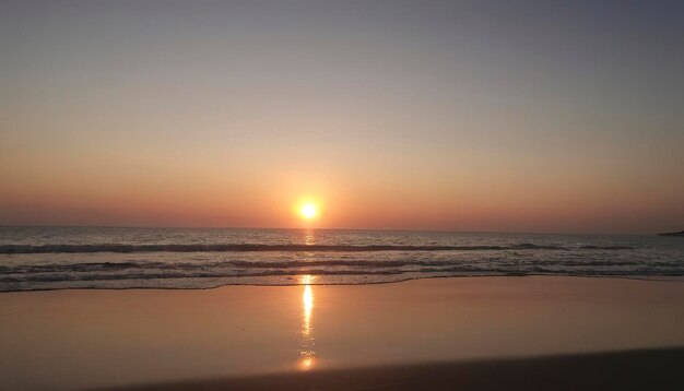 Zonsondergang op het strand