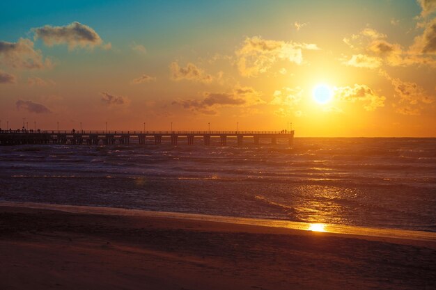 zonsondergang over de zee