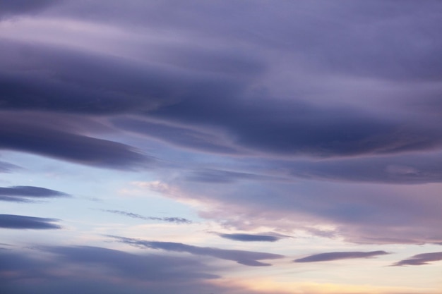 zonsondergang wolken