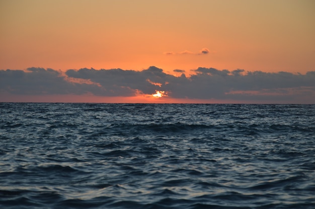 zonsondergang zee