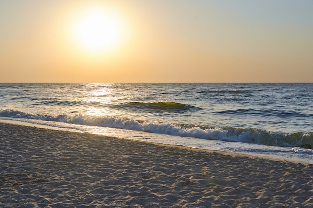 Zonsopgang en strand