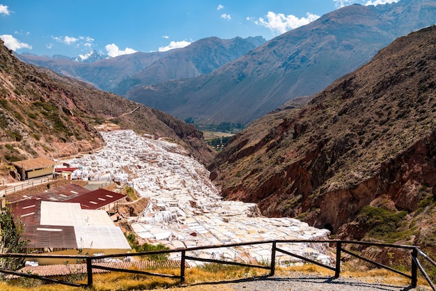 Zoutmijnen van maras in peru