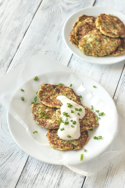 Zucchini fritters with greek yogurt