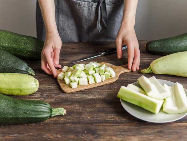 Photo zucchini harvesting concept