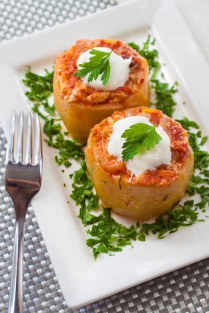 Zucchini stuffed with meat and vegetables