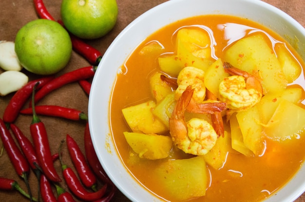 Zuid-Thaise Curry oranje Papaya garnalen