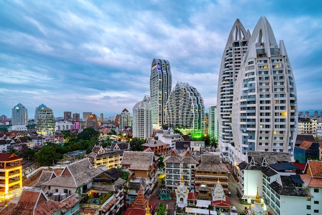 Foto zuidoost-aziatische stijl architectuur in xishuangbanna yunnan china