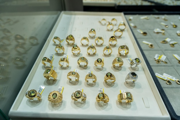 Foto zultanite stenen ringen goud