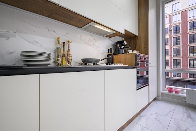 Zwart-wit moderne luxe keuken interieur