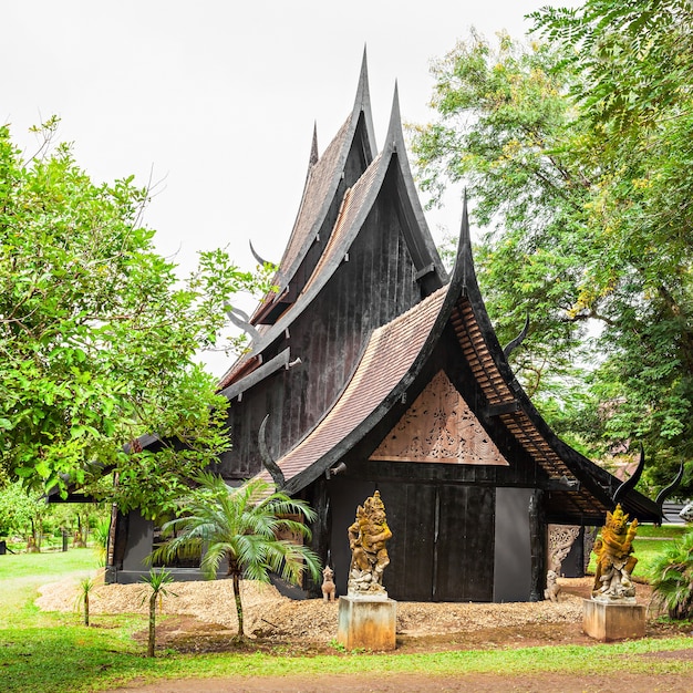 Zwarte tempel in de stad Chiang Rai, Thailand