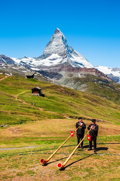 Zwitserse alpenhoornblazers in Zwitserland