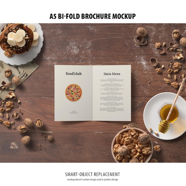 Mockup di brochure ripiegabile in formato a5 verticale