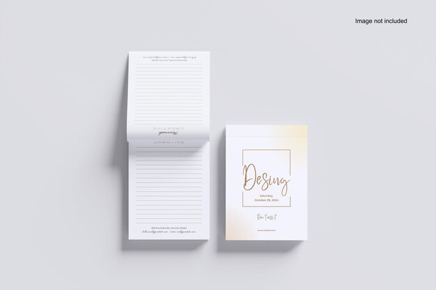 PSD mockup aperto del blocco note a6