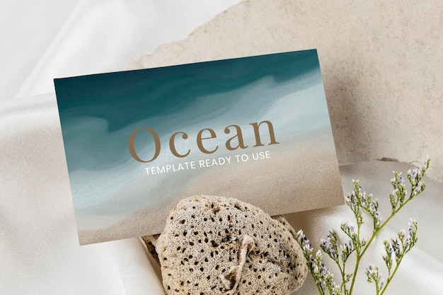 Abstract visitekaartje mockup donkerblauwe oceaan