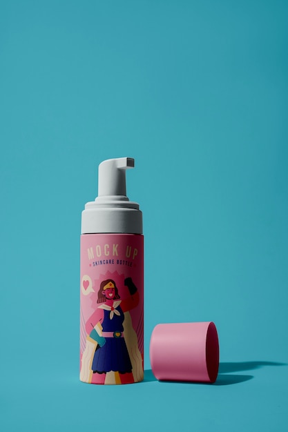 PSD design del mockup della bottiglia di aerosol