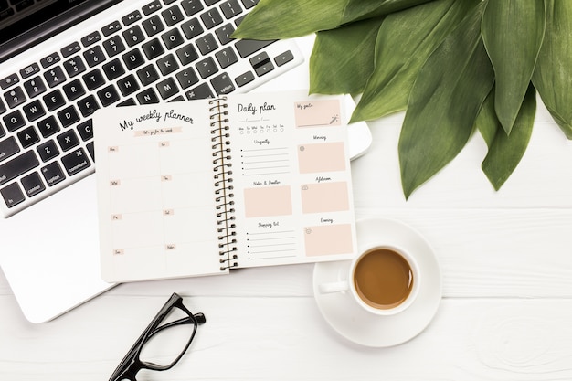PSD agenda with weekly and daily planner