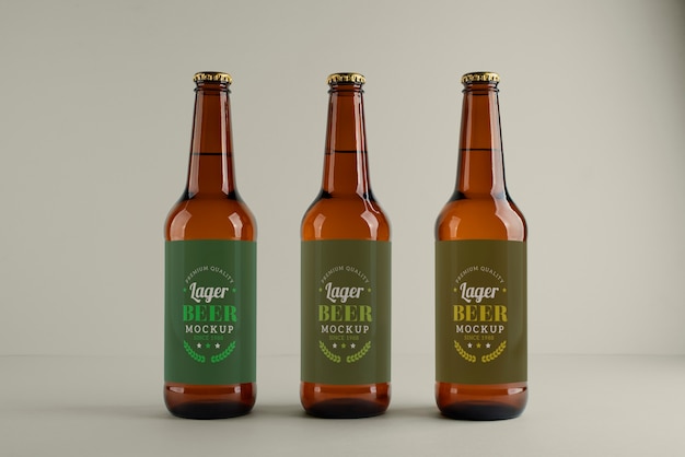 PSD design mockup di bottiglie di birra alcolica