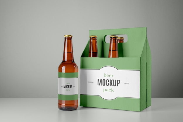 PSD design mockup di bottiglie di birra alcolica